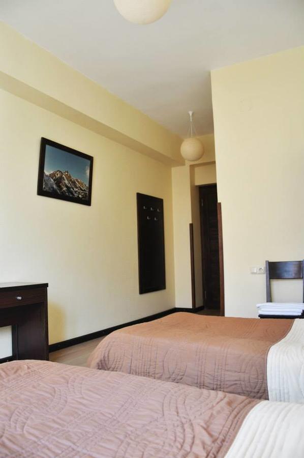 Hotel Stepantsminda Buitenkant foto